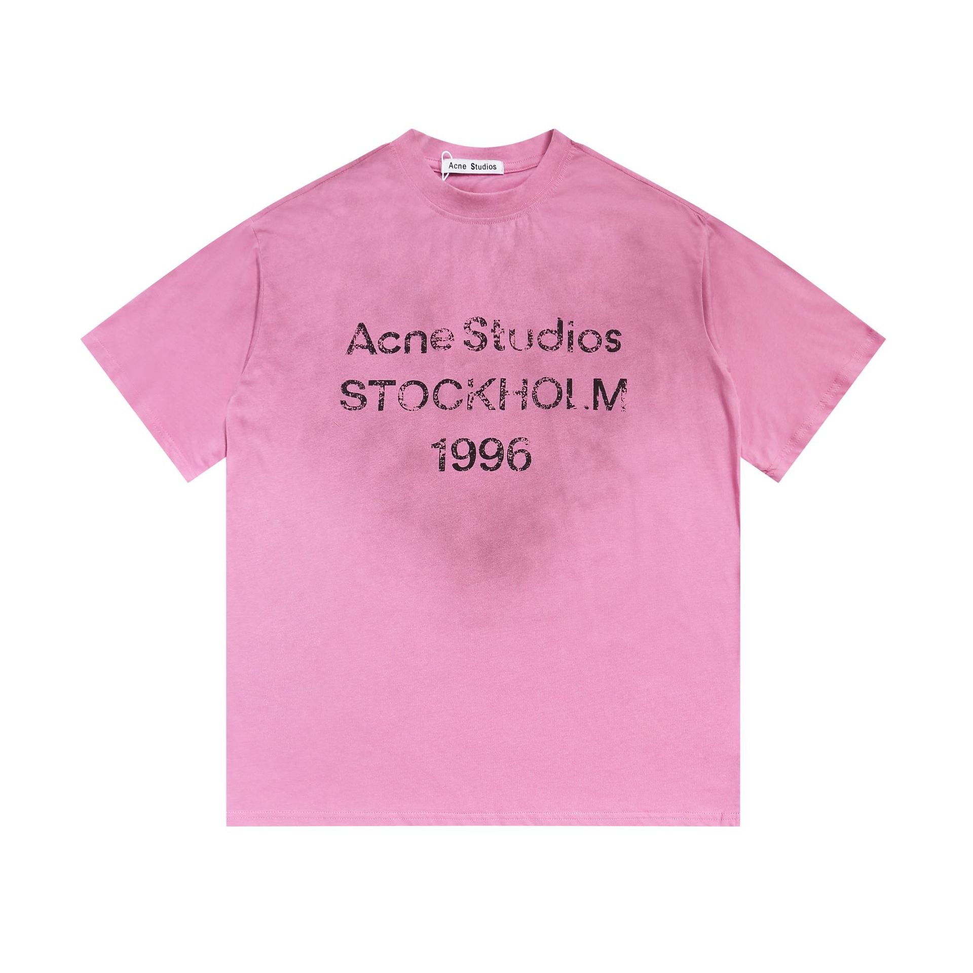 חולצת טי - אקנה סטודיוז