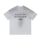 חולצת טי - אקנה סטודיוז